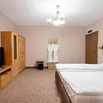 Goldenburg Hotel