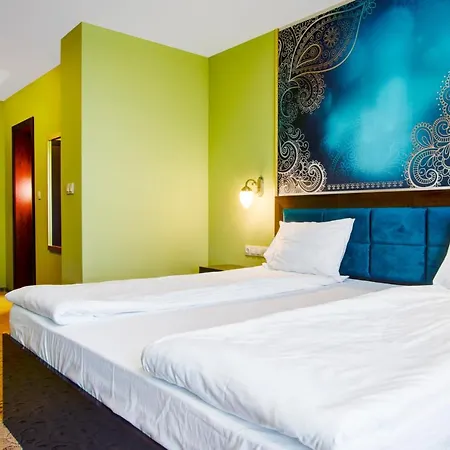 Goldenburg Hotel 4*