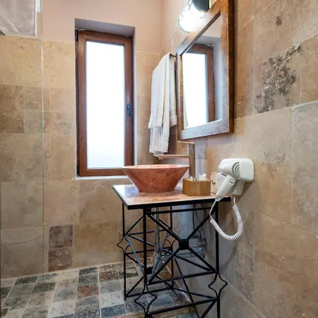 Hotel Alchemist Von Goldenburg 4*