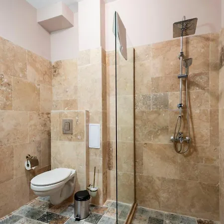 Hotel Goldenburg Belashtitsa