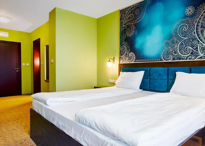 Alchemist Von Goldenburg Hotel 4*