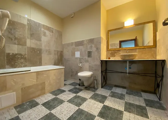 Alchemist Von Goldenburg Hotel Belashtitsa